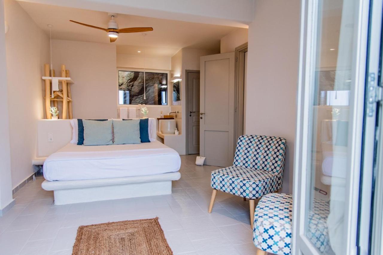 Luxurious Villa Lune With A Swimming Pool And A Fantastic Sea And Sunset View Ioulis المظهر الخارجي الصورة